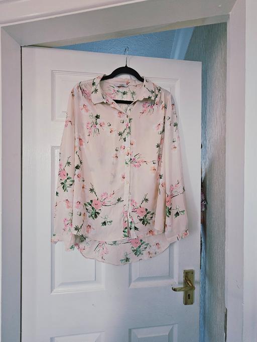 Buy & Sell Newton Doncaster - Photos for Summer blouse, size 16.