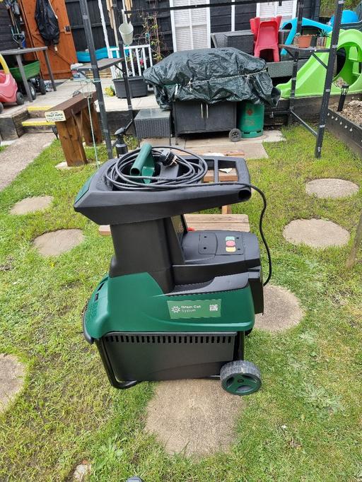 Buy & Sell Chesterfield Chesterfield - Photos for bargain