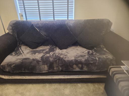 Buy & Sell Blackburn Blackburn with Darwen - Photos for sofas and stool 