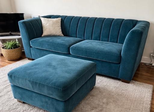 Buy & Sell Tottenham Green North London - Photos for Teal sofa and pouffe