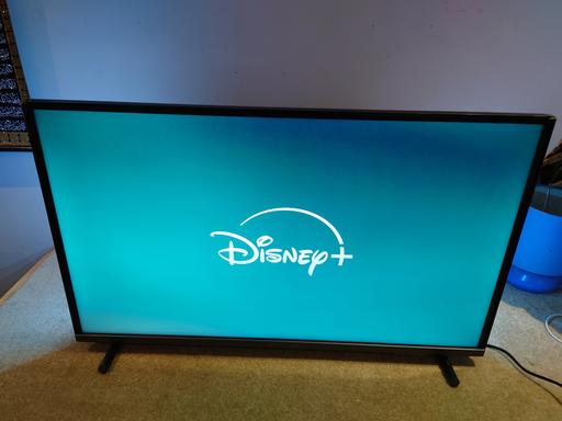 Buy & Sell Hornchurch Havering - Photos for PHILIPS 32-Inch Amblight Smart TV,
