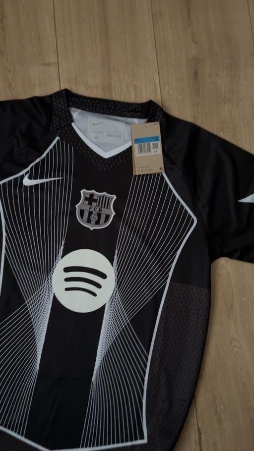 Buy & Sell Hayes Hillingdon - Photos for Fc barelona black Nike training jersey size m
