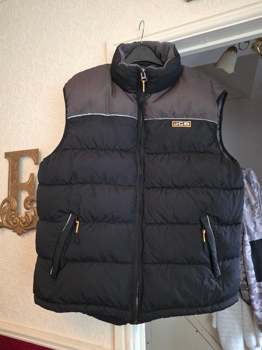 Buy & Sell Holly Hall Dudley - Photos for JCB MENS GILET/BODYWARMER SZ XL