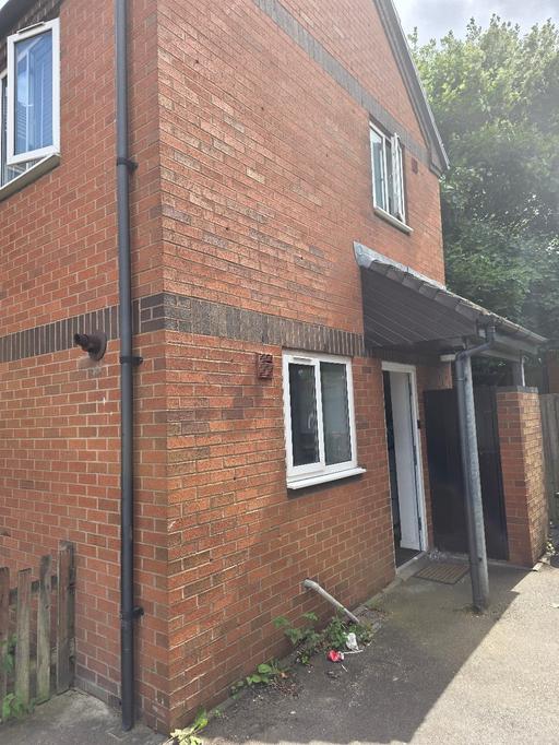 Buy & Sell Birmingham New Street Birmingham - Photos for 2 bedroom house HOME EXCHANGE