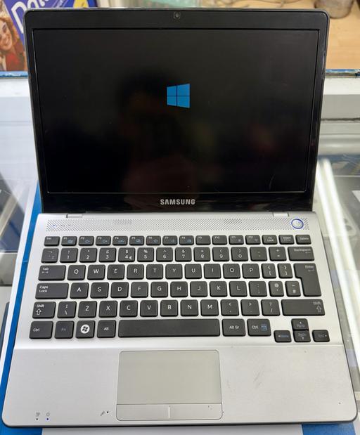 Buy & Sell Highams Park East London - Photos for Samsung NP305U1A 11.6