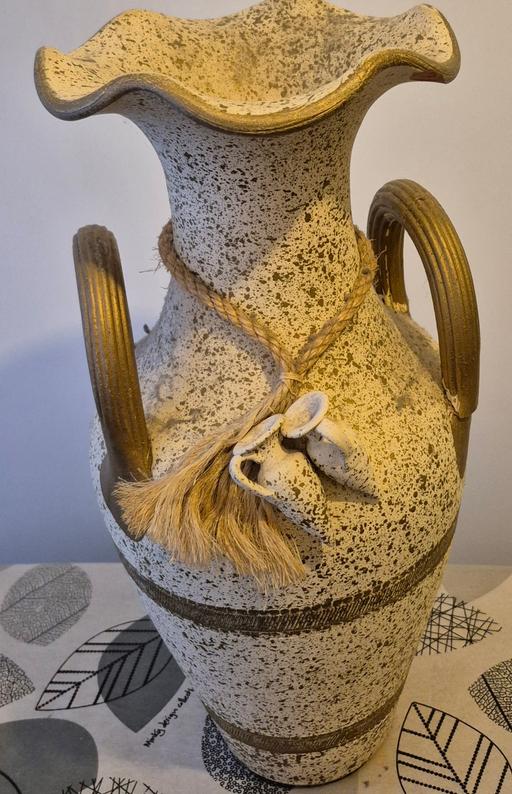 Buy & Sell Rassau Blaenau Gwent - Photos for vintage vase