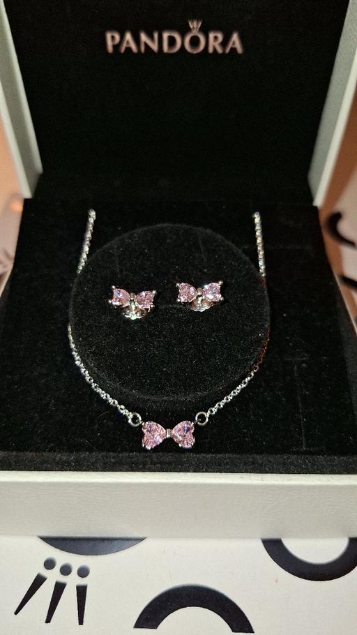 Buy & Sell Hemel Hempstead Dacorum - Photos for Pandora pink heart pendant necklace set