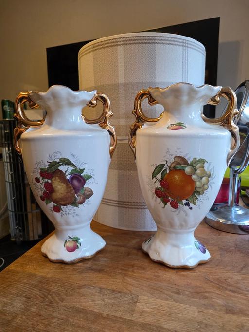 Buy & Sell Pensnett Dudley - Photos for PAIR OF LARGE FRESH FRUIT VASES 13