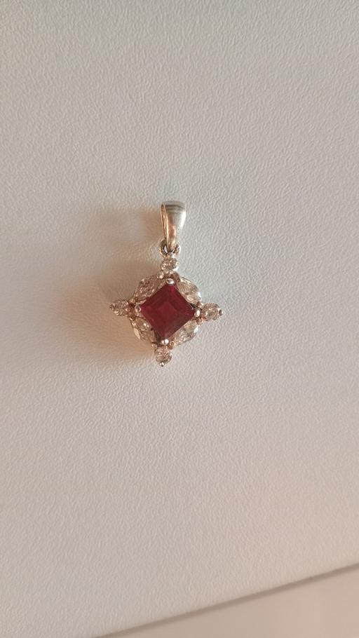 Buy & Sell Merry Hill Wolverhampton - Photos for pendant