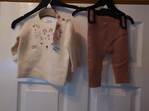 Buy & Sell Woodthorpe Charnwood - Photos for Baby girls 2 piece set size up to 3 months