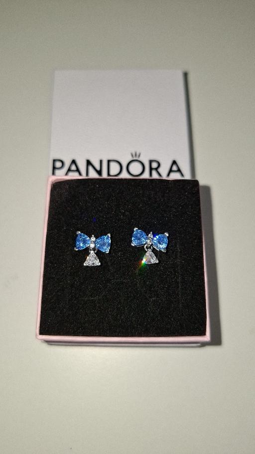 Buy & Sell Hemel Hempstead Dacorum - Photos for Pandora Bridgerton Blue Bow earrings