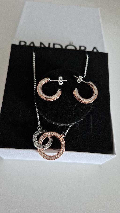 Buy & Sell Hemel Hempstead Dacorum - Photos for Pandora pendant necklace set