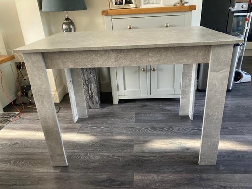 Buy & Sell Sedgley Dudley - Photos for Dining room table