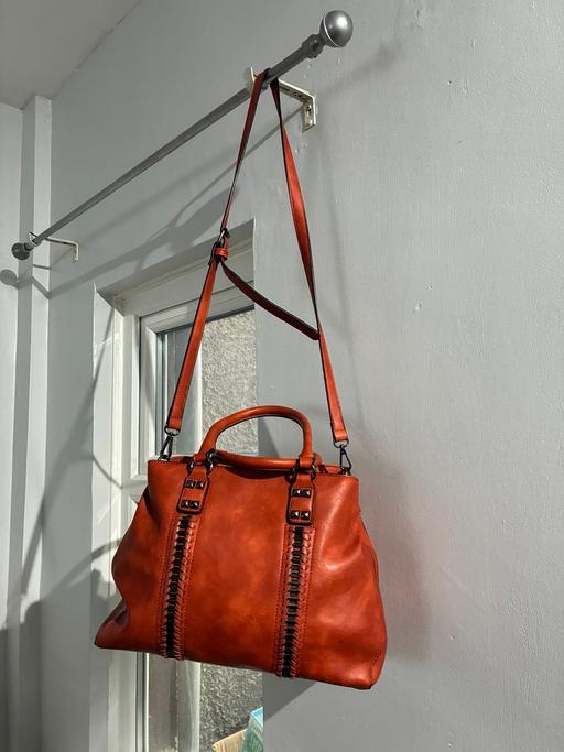 Buy & Sell Dunmurry Lisburn and Castlereagh - Photos for Leather handbag