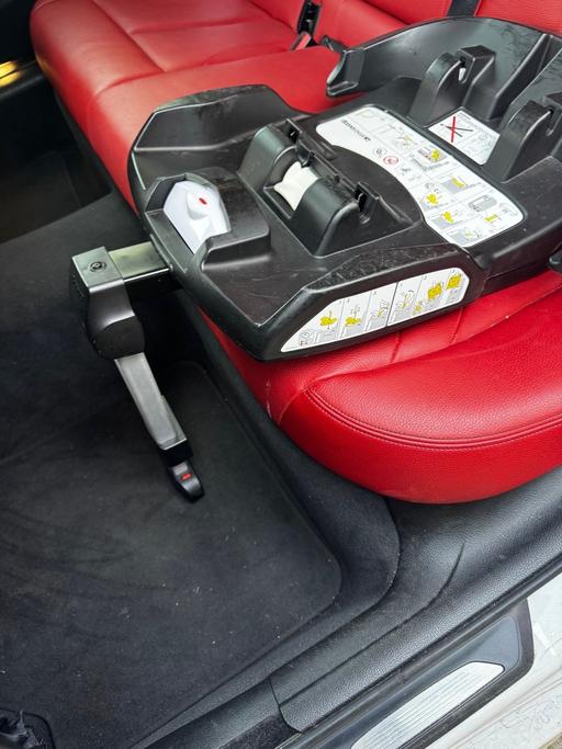 Buy & Sell Thornton Heath Croydon - Photos for Doona and IsoFix