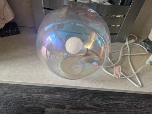 Buy & Sell Scholes Rotherham - Photos for Unusual shape glass table lamp