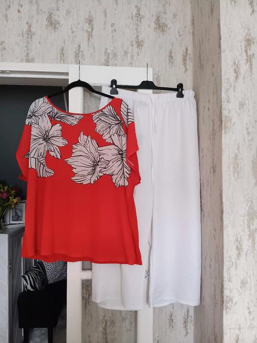 Buy & Sell Hornchurch Havering - Photos for yours white trousers and top 24