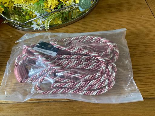 Buy & Sell Sedgley Dudley - Photos for Tie backs