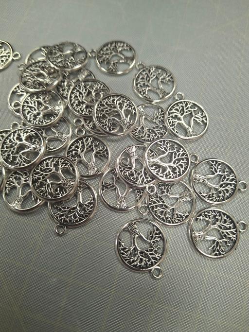 courses Bedworth Nuneaton and Bedworth - Photos for 30 x Round 15mm Tree Of Life Charms
