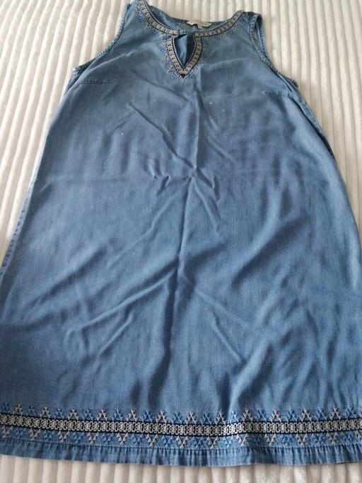 Buy & Sell Wednesfield Wolverhampton - Photos for ladies size *16*couple of marks on dress