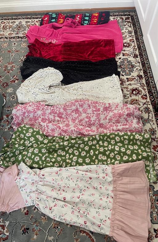 Buy & Sell Dollis Hill North West London - Photos for Clothes bundle