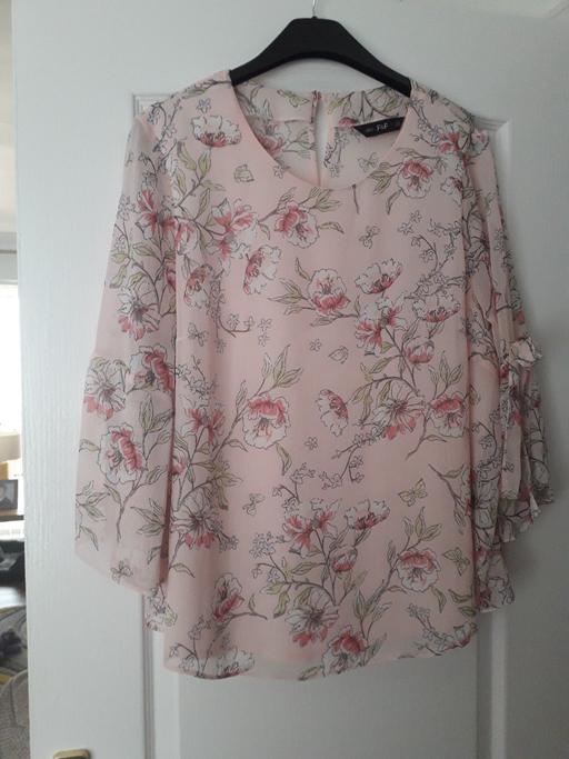 Buy & Sell Hill Top Sandwell - Photos for women's flowered blouse uk 22