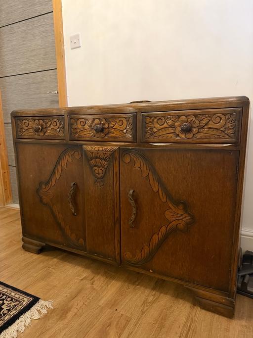 Buy & Sell Temple Fortune North West London - Photos for Vintage carved oak side board buffet