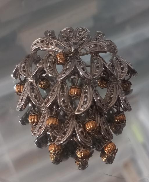 Buy & Sell Thatto Heath Saint Helens - Photos for heavy 3d chandelier silver & gold brooch