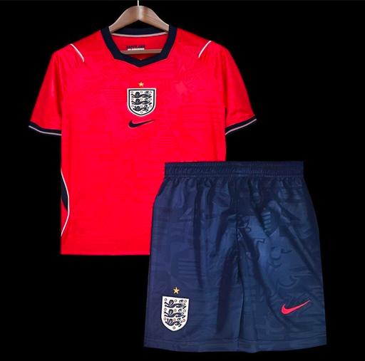 Buy & Sell Colliery Row Sunderland - Photos for England Kids Kit World Cup Age 7-8