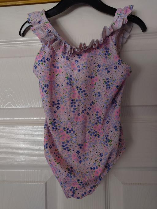 Buy & Sell Woodthorpe Charnwood - Photos for Girls pink swimsuit size 5-6 years