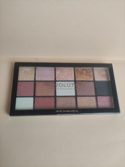 Buy & Sell Grafton Street Industrial Estate West Northamptonshire - Photos for Eyeshadow palette