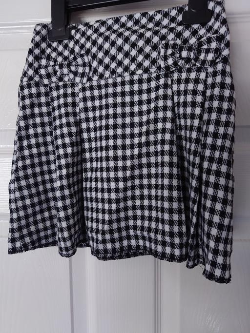 Buy & Sell Woodthorpe Charnwood - Photos for Girls black/white skirt size 5-6 years