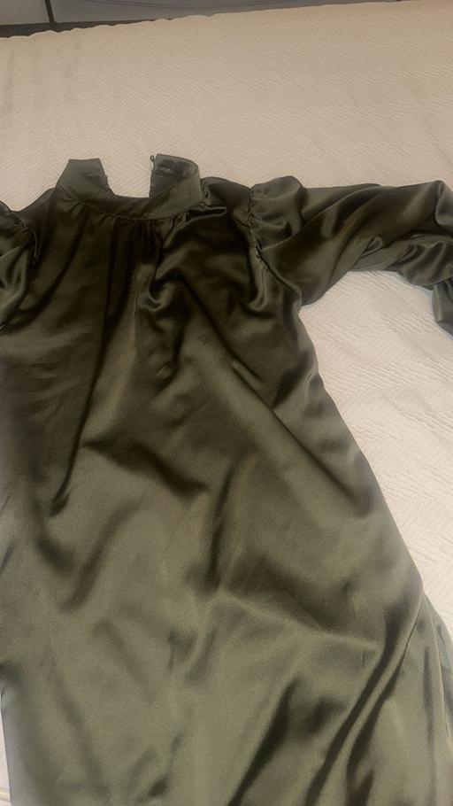 Buy & Sell Shipley Bradford - Photos for Khaki green silk dress