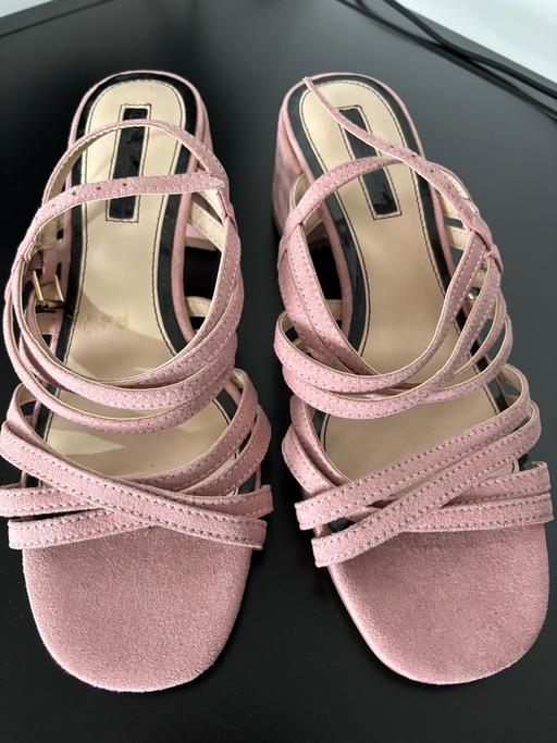 Buy & Sell Greenford Ealing - Photos for River Island pink sandals