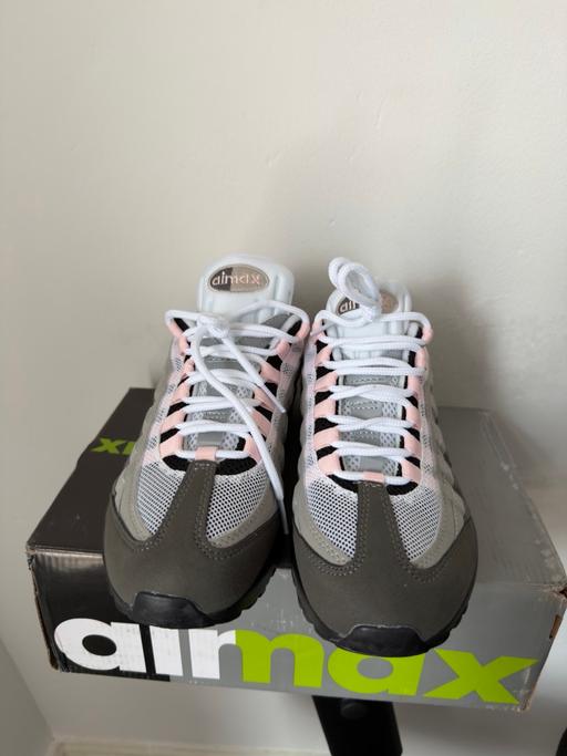 Buy & Sell Saint Andrew`s Hull - Photos for Air max 95