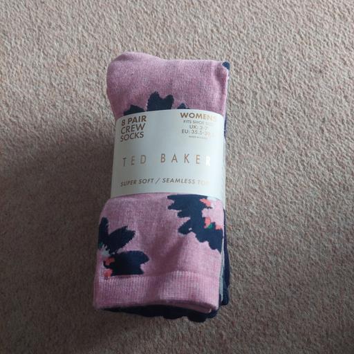 Buy & Sell Feltham Hounslow - Photos for 8 pack socks