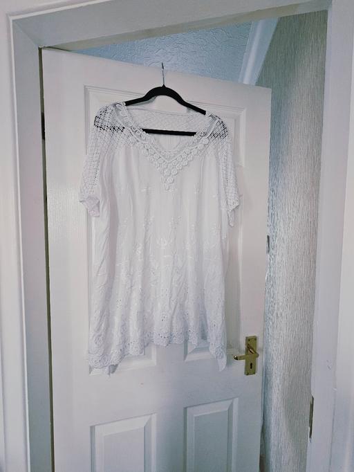 Buy & Sell Newton Doncaster - Photos for Italian made summer top, size 20.