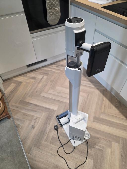 Buy & Sell Pelsall Walsall - Photos for Shark Clean & Empty Cordless Vacuum Cleaner w