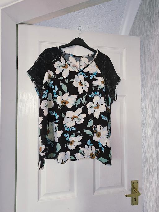 Buy & Sell Newton Doncaster - Photos for Summer top, size 16/18..NEW without tags.