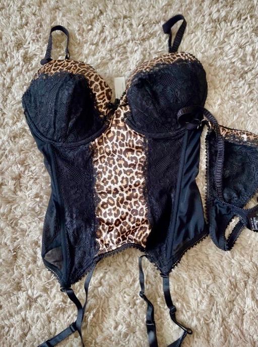 Buy & Sell Heaton Mersey Stockport - Photos for Ann Summers Basque and thong set 32DD