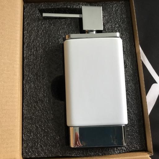 Buy & Sell Wrenthorpe Wakefield - Photos for Soap dispenser