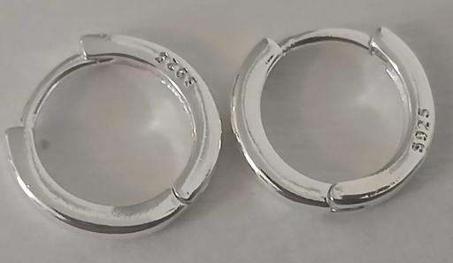 Buy & Sell Beeston Broxtowe - Photos for Earrings)