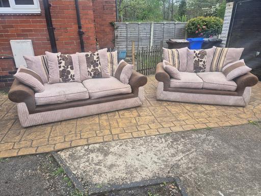 Buy & Sell Burngreave Sheffield - Photos for cream 2 & 3 seater sofas