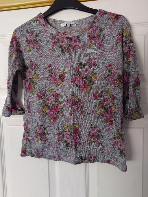 Buy & Sell Woodthorpe Charnwood - Photos for Women's grey floral top size 8