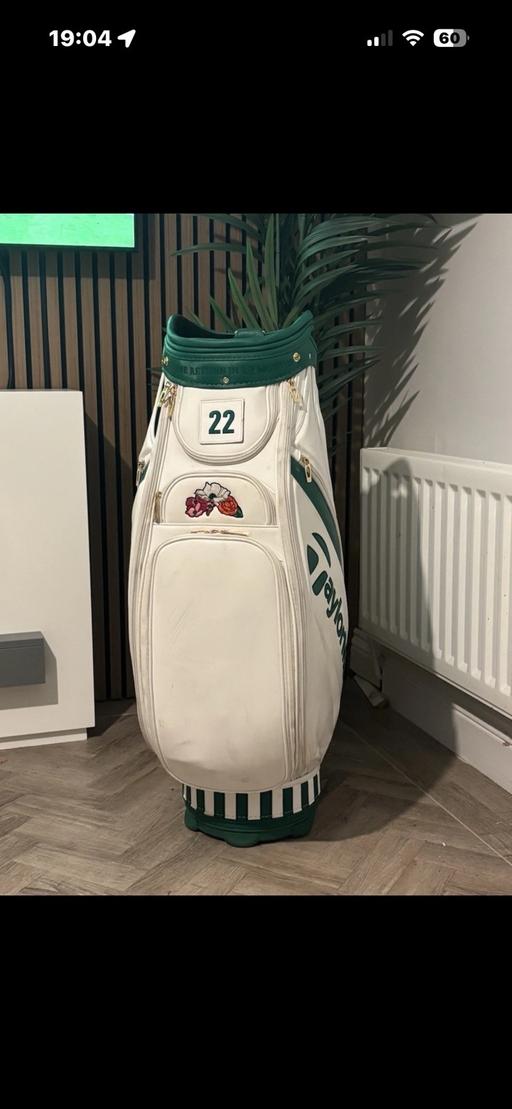 Buy & Sell Rowley Regis Sandwell - Photos for Taylor made staff tour golf bag, masters