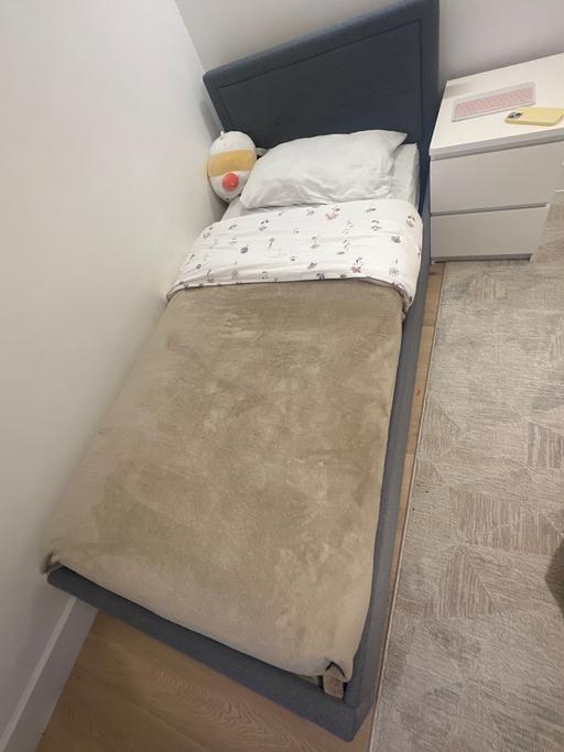 Buy & Sell The Hale North West London - Photos for single bed