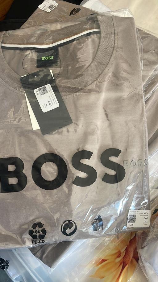 Buy & Sell Glenfield Blaby - Photos for mens boss tshirt