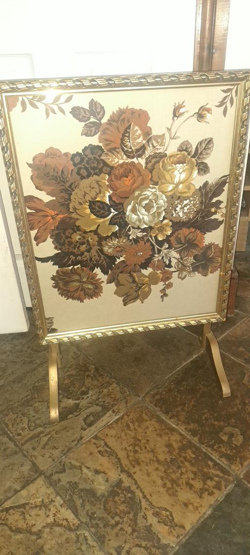 Buy & Sell Lye Dudley - Photos for Beautiful fire screen/table.