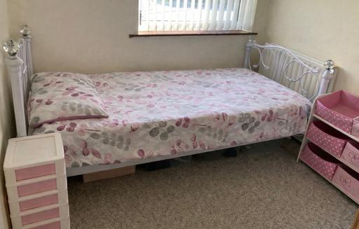 Buy & Sell Stirchley Birmingham - Photos for White Single Bed Frame & bedroom furniture