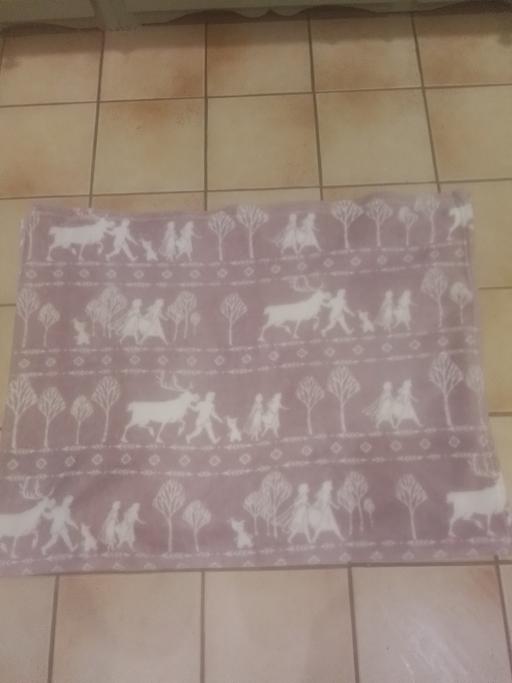 Buy & Sell Aldridge Walsall - Photos for FROZEN 11 GEORGE AT HOME THROW